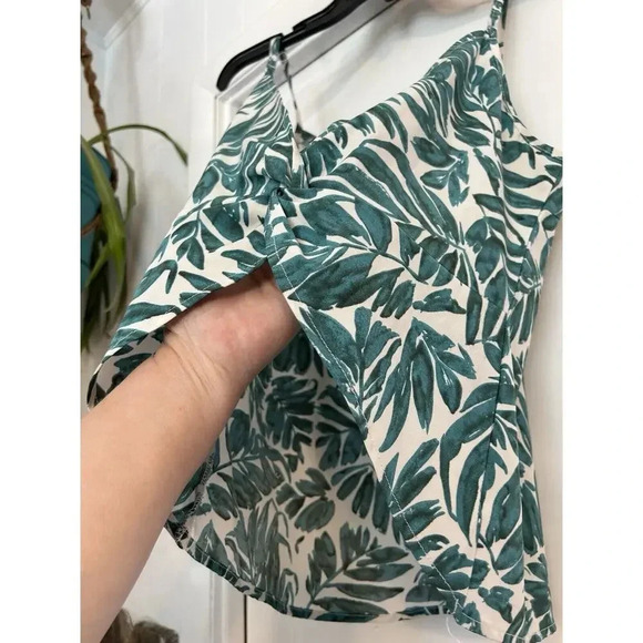 SHEIN Large Beige And Green Leaf Print Camisole L Adjustable Straps - Picture 8 of 9